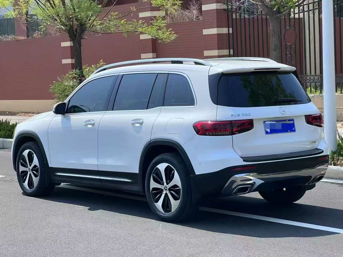 奔馳 奔馳GLC  2023款 GLC 260 L 4MATIC 動(dòng)感型 5座圖片