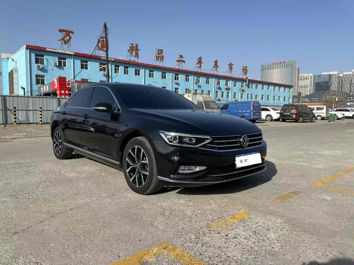 大眾 邁騰  2019款  330TSI DSG 領(lǐng)先型 國(guó)VI圖片