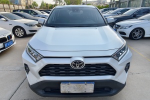 RAV4 豐田 榮放 2.0L CVT兩驅(qū)都市版