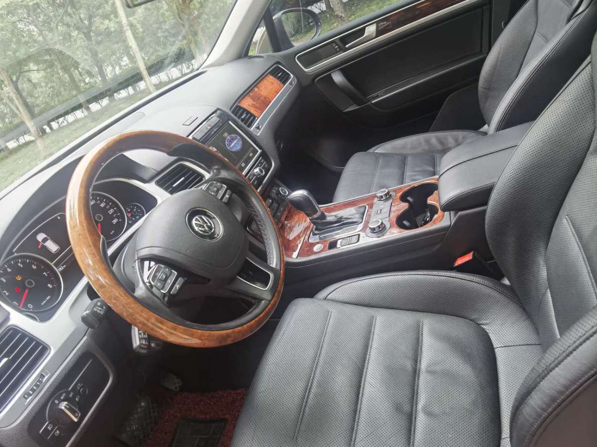 大众 途锐  2011款 3.0TSI 豪华型图片