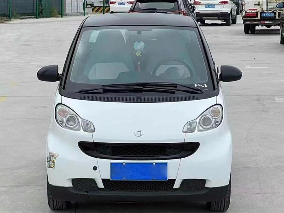 2011年11月smart fortwo  2011款 1.0 MHD 科比特別版