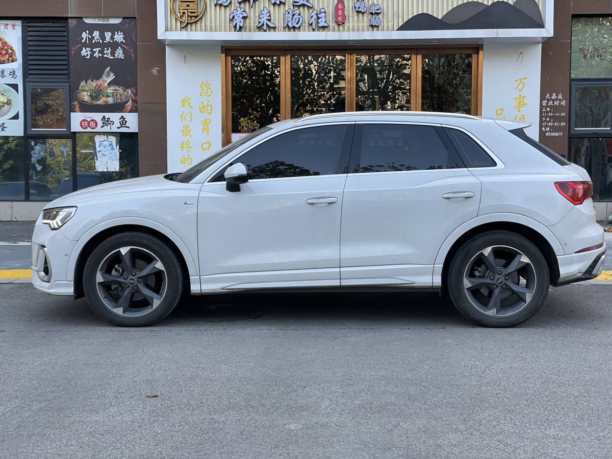 奧迪 奧迪Q3  2024款 35 TFSI 時(shí)尚動(dòng)感型圖片