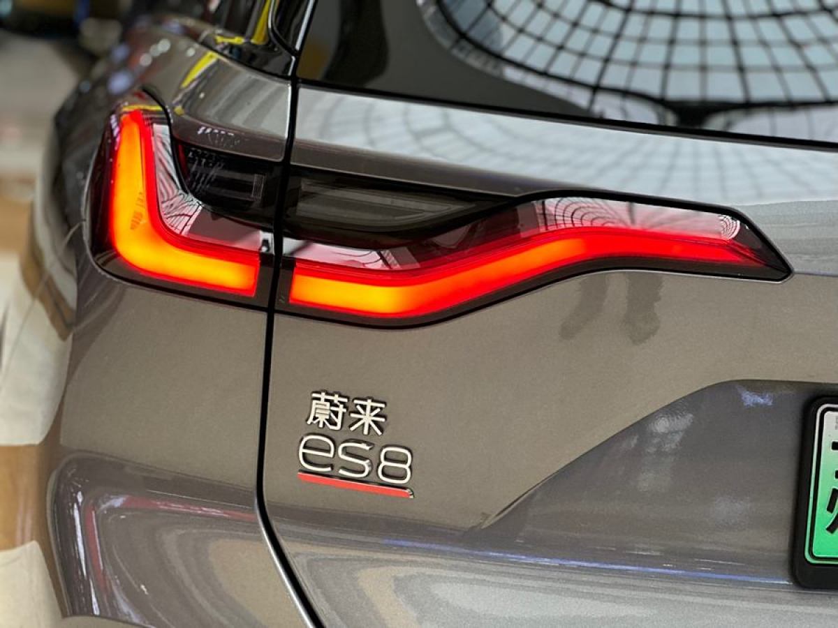 蔚來 ES8  2020款 580KM 基準版 六座版圖片