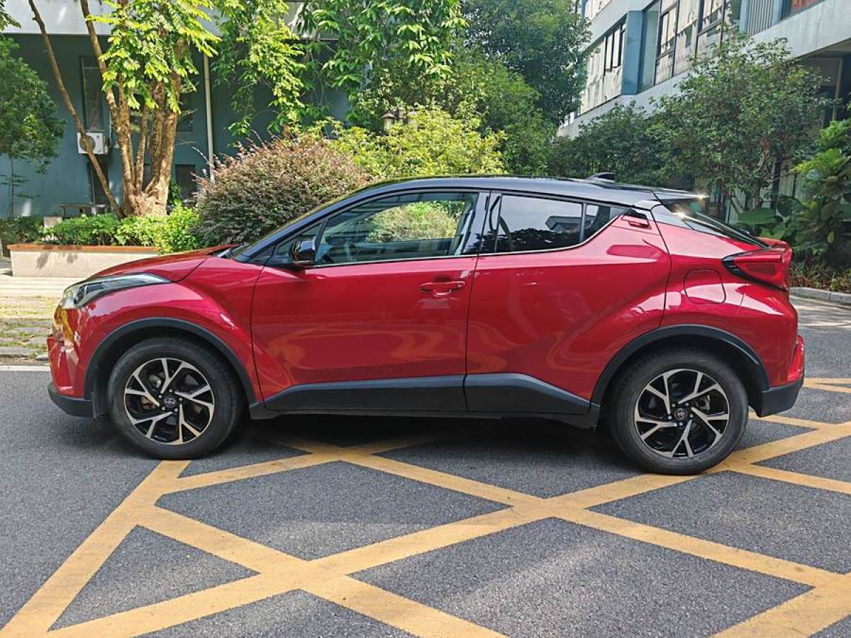 豐田 C-HR  2018款 2.0L 領(lǐng)先版 國VI圖片