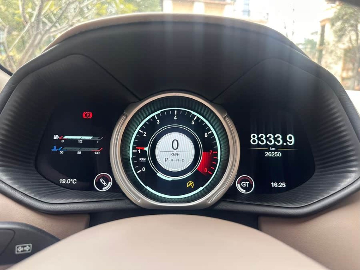 阿斯頓·馬丁 阿斯頓?馬丁DB11  2019款 4.0T V8 Coupe圖片