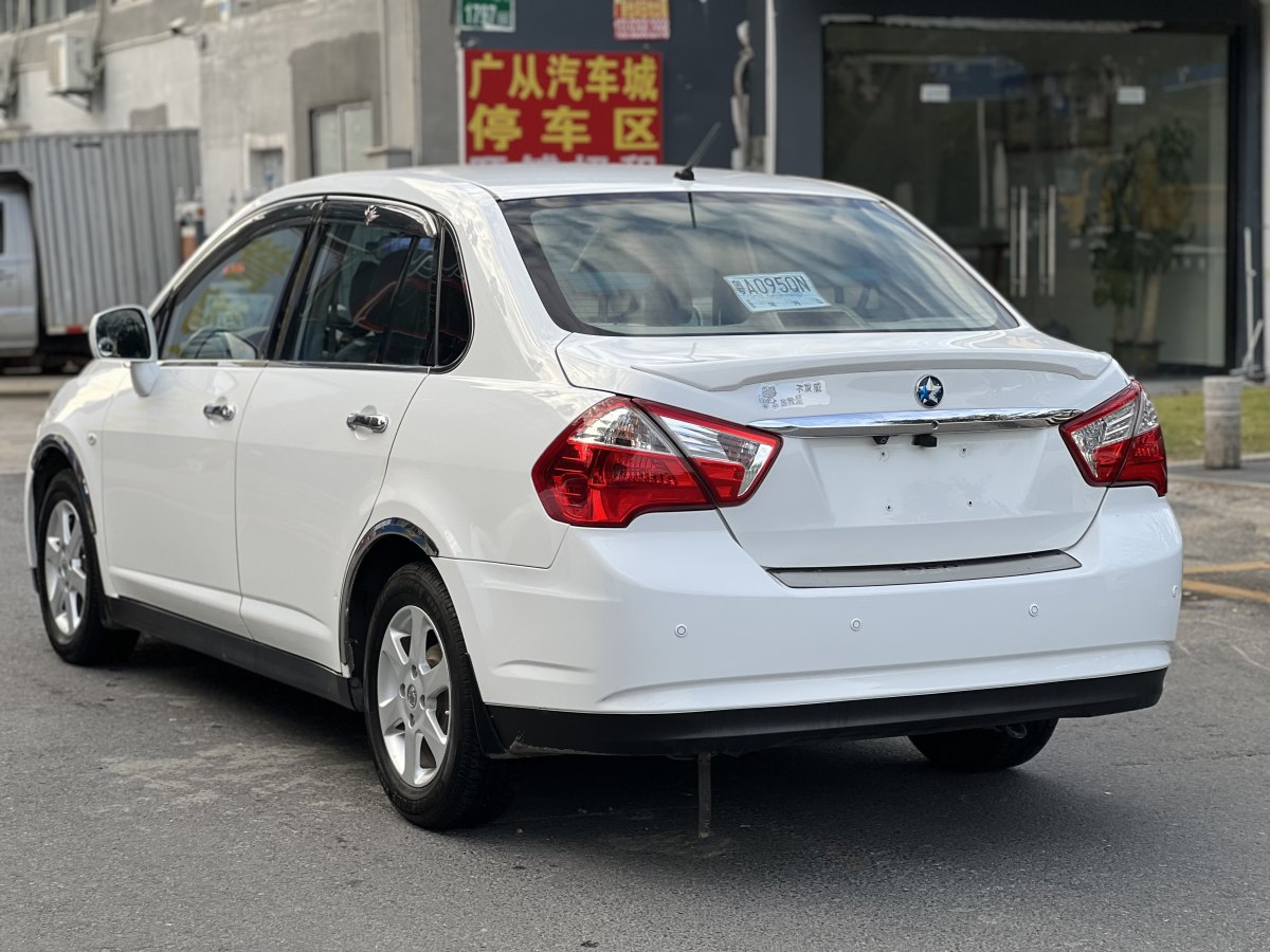 啟辰 D50  2015款 1.6L 手動時尚版圖片