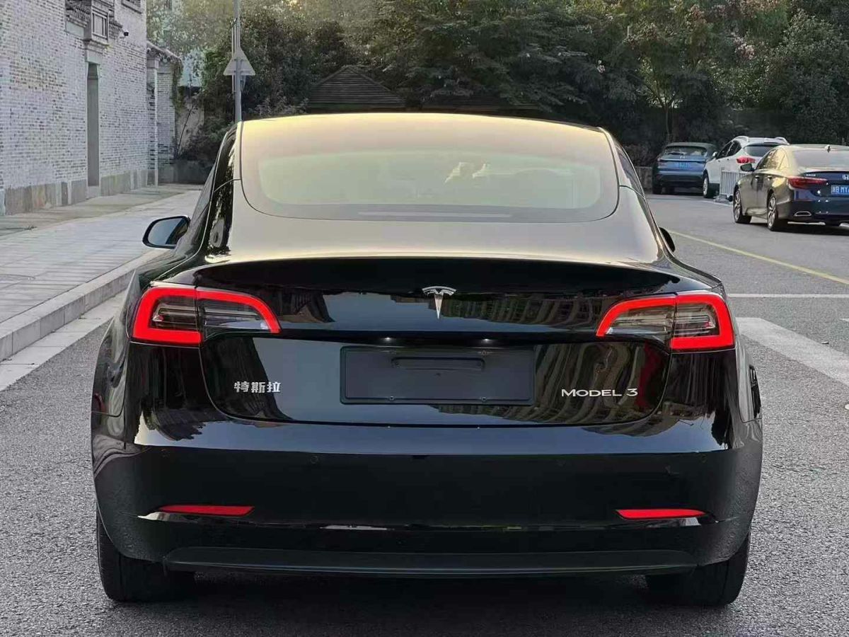 特斯拉 Model S  2021款 Plaid Plus 版圖片