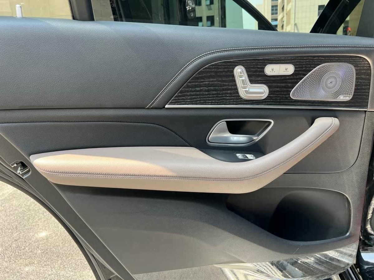 奔馳 奔馳GLS  2023款 改款 GLS 450 4MATIC 豪華型圖片