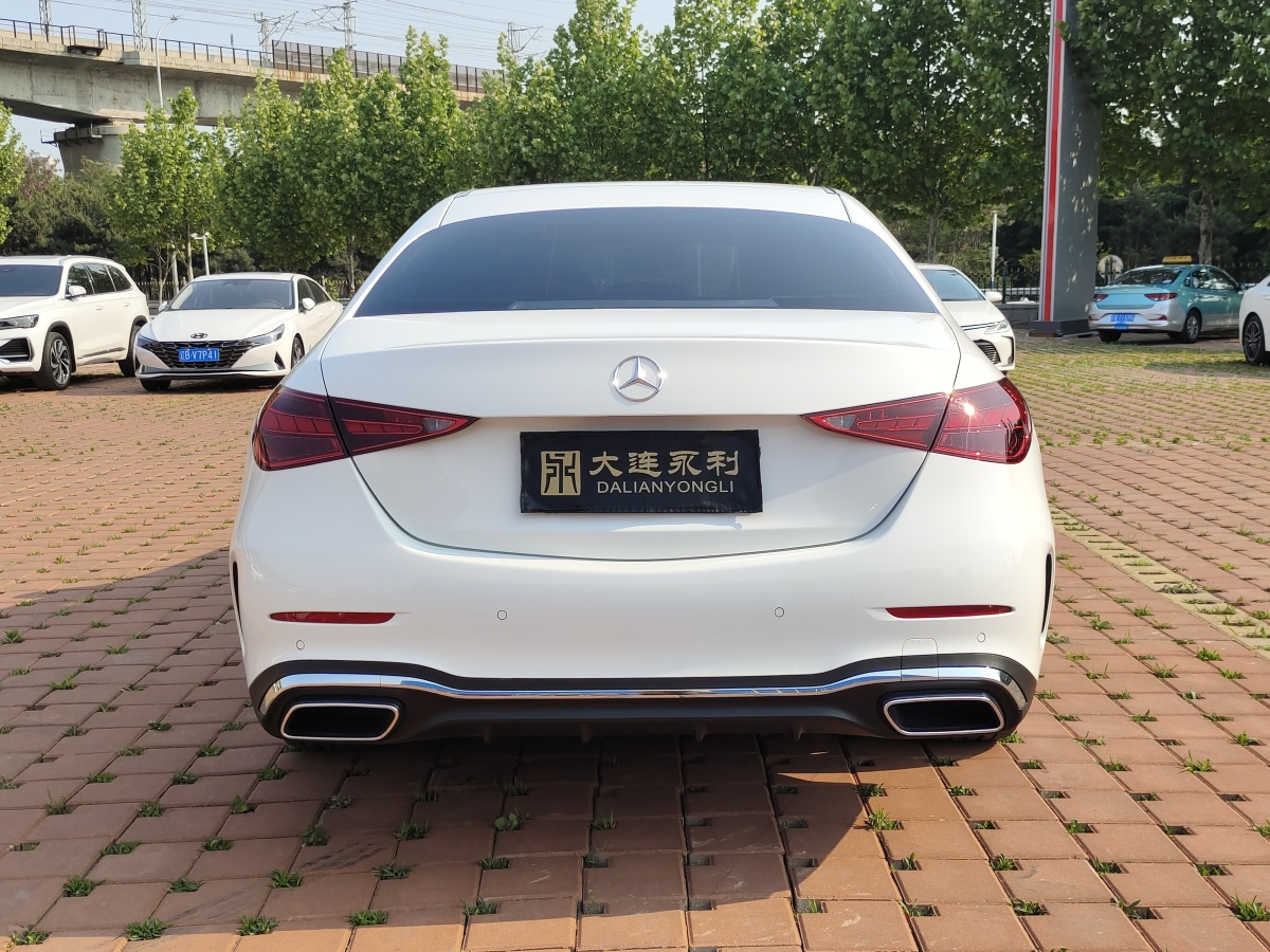 2022年4月奔馳 奔馳C級(jí)  2022款 改款 C 200 L 運(yùn)動(dòng)版