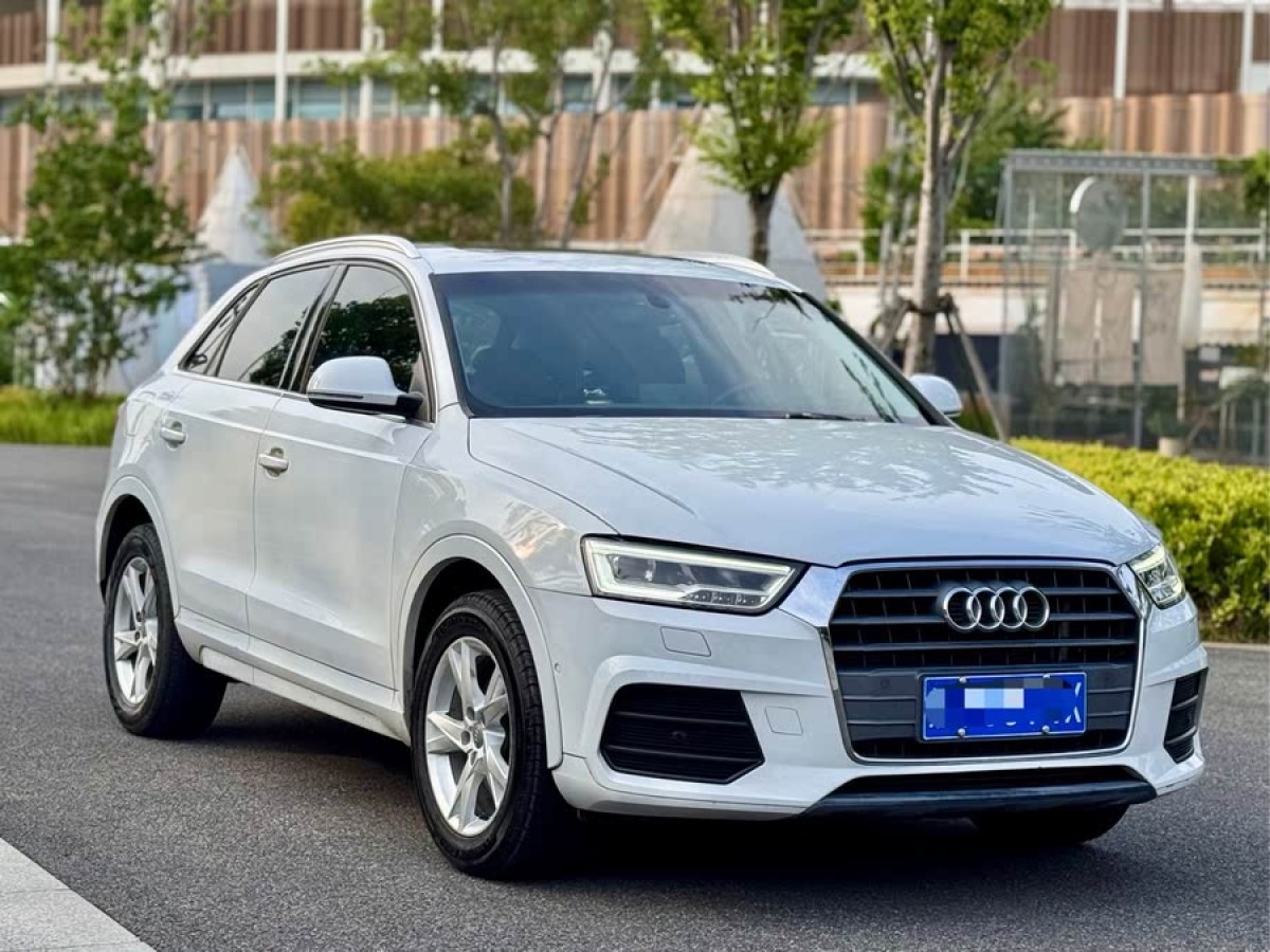 奧迪 奧迪Q3  2018款 30周年年型 30 TFSI 時(shí)尚型圖片