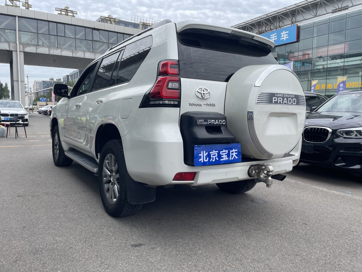 2018年9月豐田 普拉多  2018款 3.5L 自動(dòng)TX-L后掛備胎