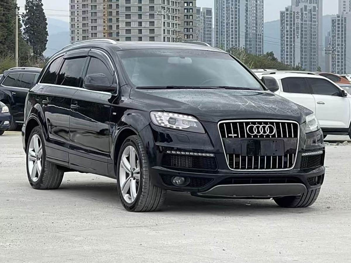 奧迪 奧迪Q7  2014款 35 TDI 運(yùn)動(dòng)型圖片