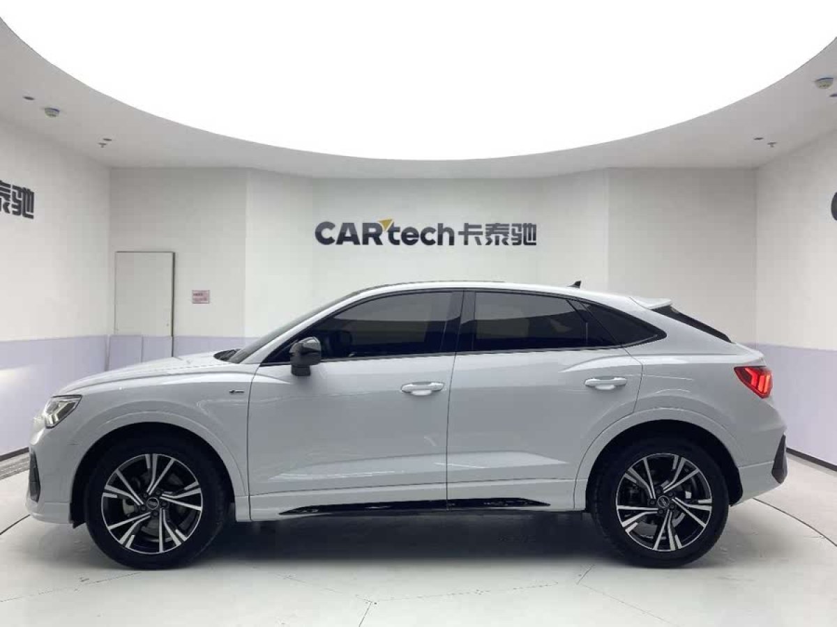 奧迪 奧迪Q3  2022款 40 TFSI 時(shí)尚動(dòng)感型圖片