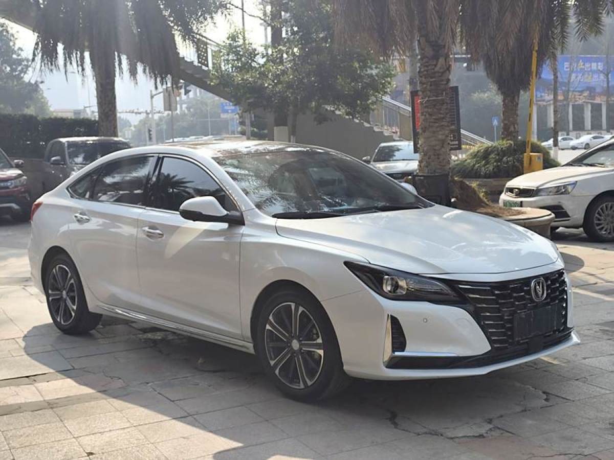 長(zhǎng)安 銳程CC  2022款 藍(lán)鯨版 1.5T DCT豪華型圖片