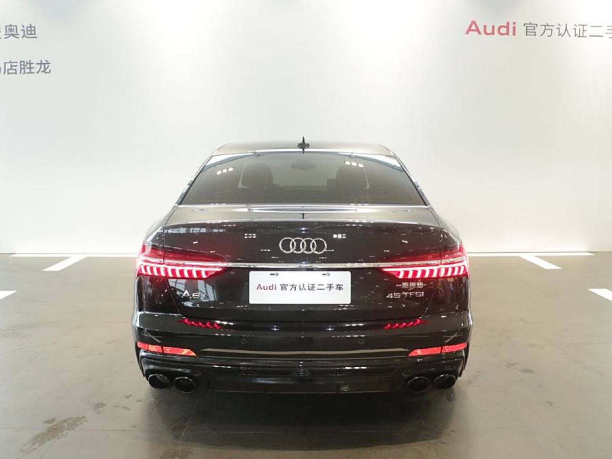 奧迪 奧迪A6L  2022款 40 TFSI 豪華動(dòng)感型圖片