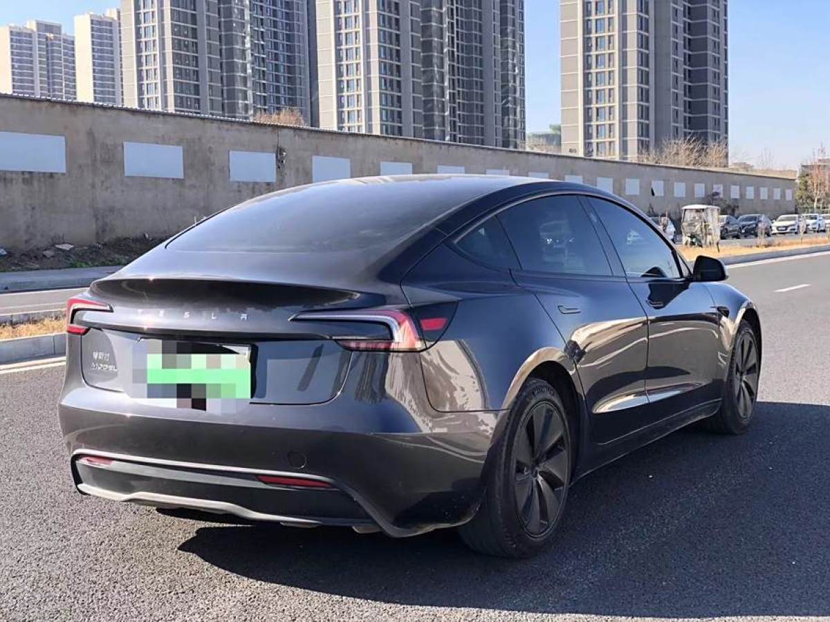 特斯拉 Model Y  2023款 后輪驅(qū)動版圖片