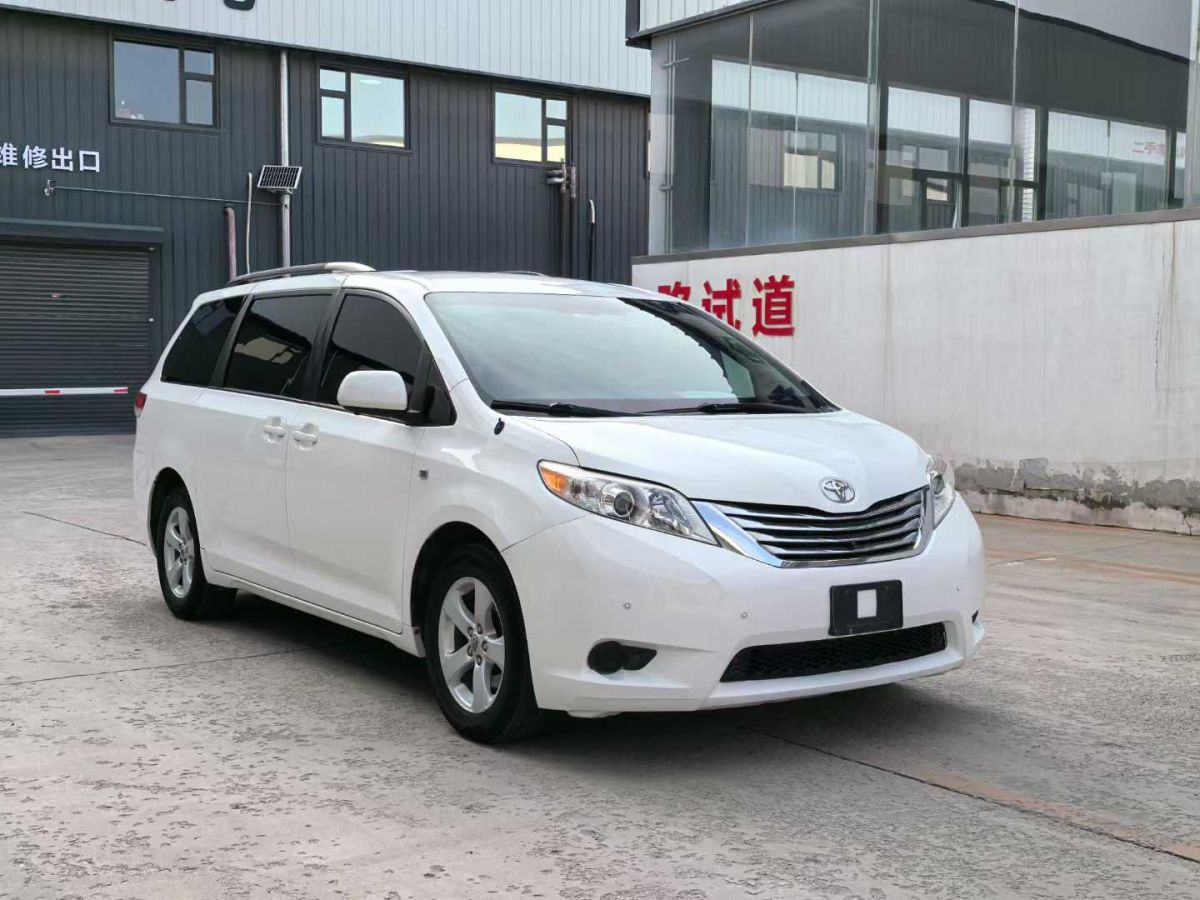 豐田 塞納  2013款 3.5L 四驅(qū)自動(dòng)型圖片