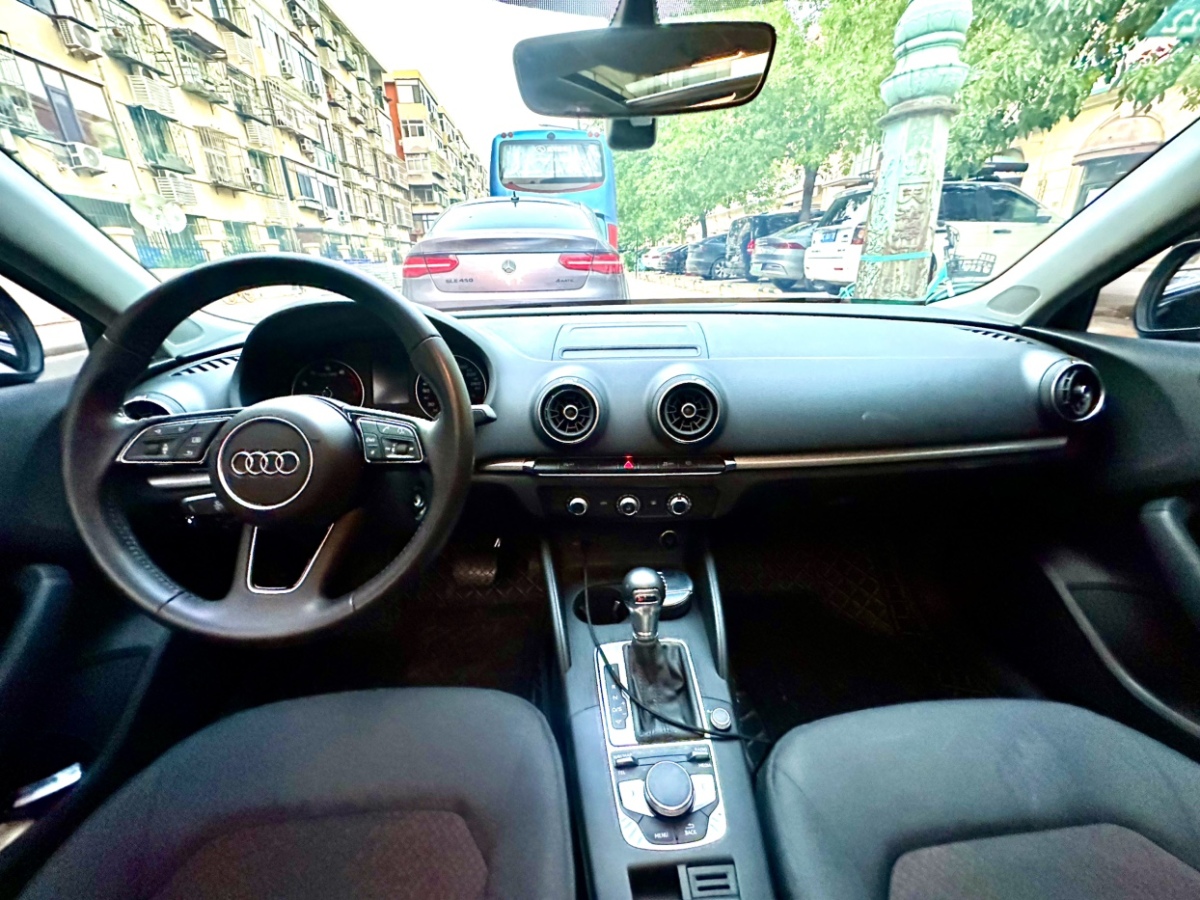 奧迪 奧迪A3  2020款 Sportback 35 TFSI 風(fēng)尚型圖片