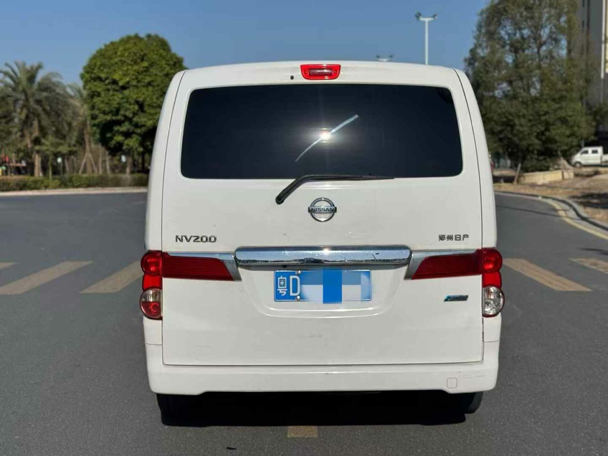 日產(chǎn) NV200  2016款 1.6L CVT豪華型圖片