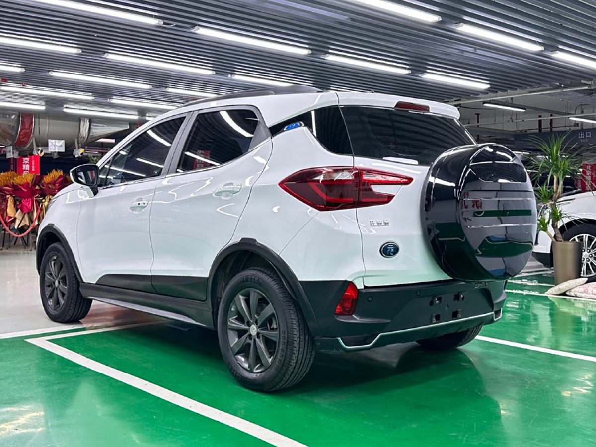 比亞迪 元新能源  2019款 EV360 智聯(lián)領(lǐng)尚型圖片