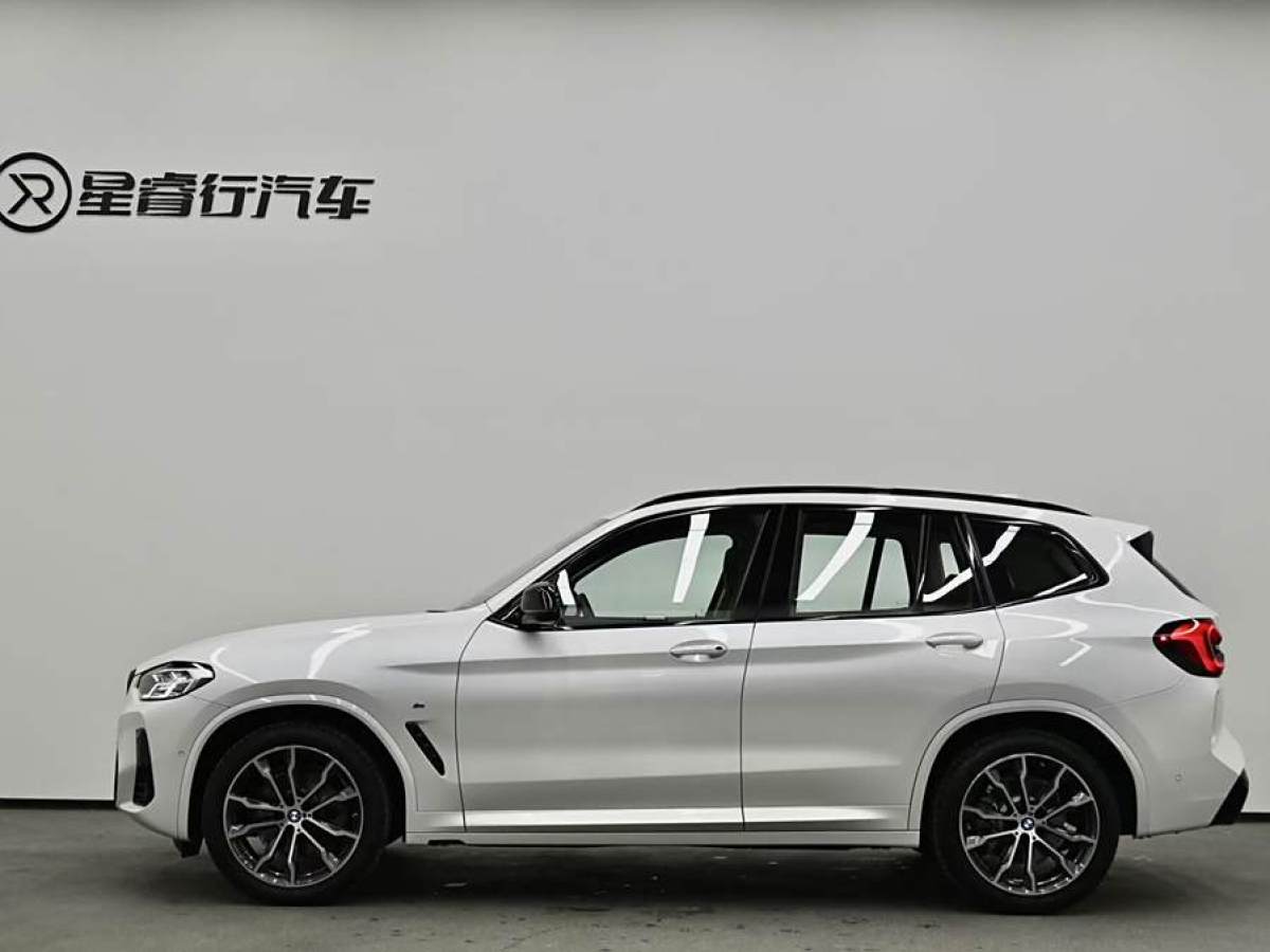 寶馬 寶馬X3  2023款 改款 xDrive30i 領(lǐng)先型 M曜夜套裝圖片