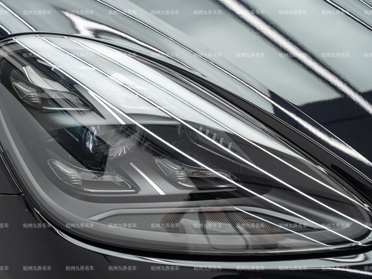 保时捷 Cayenne新能源  2023款 Cayenne E-Hybrid 2.0T 铂金版图片