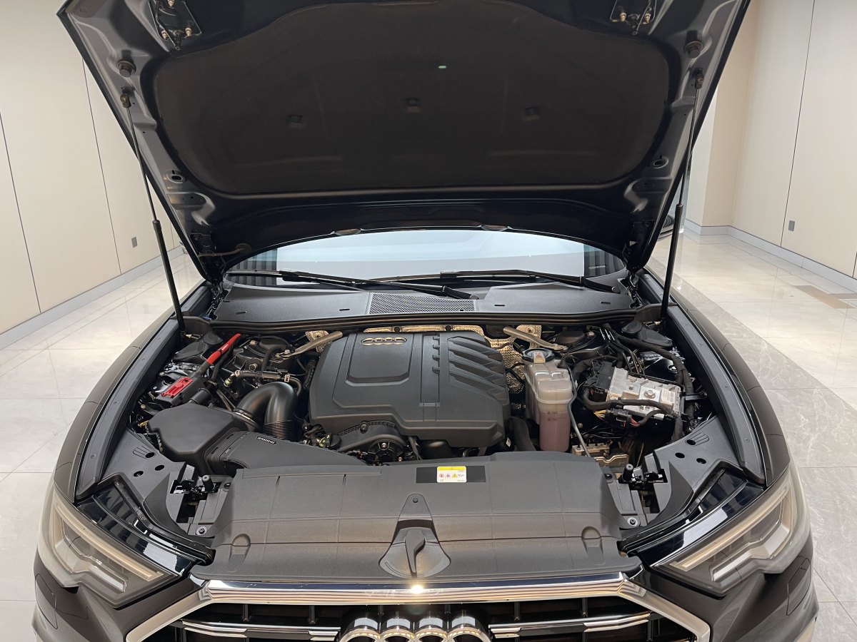 奧迪 奧迪A6L  2024款 45 TFSI 臻選動(dòng)感型圖片