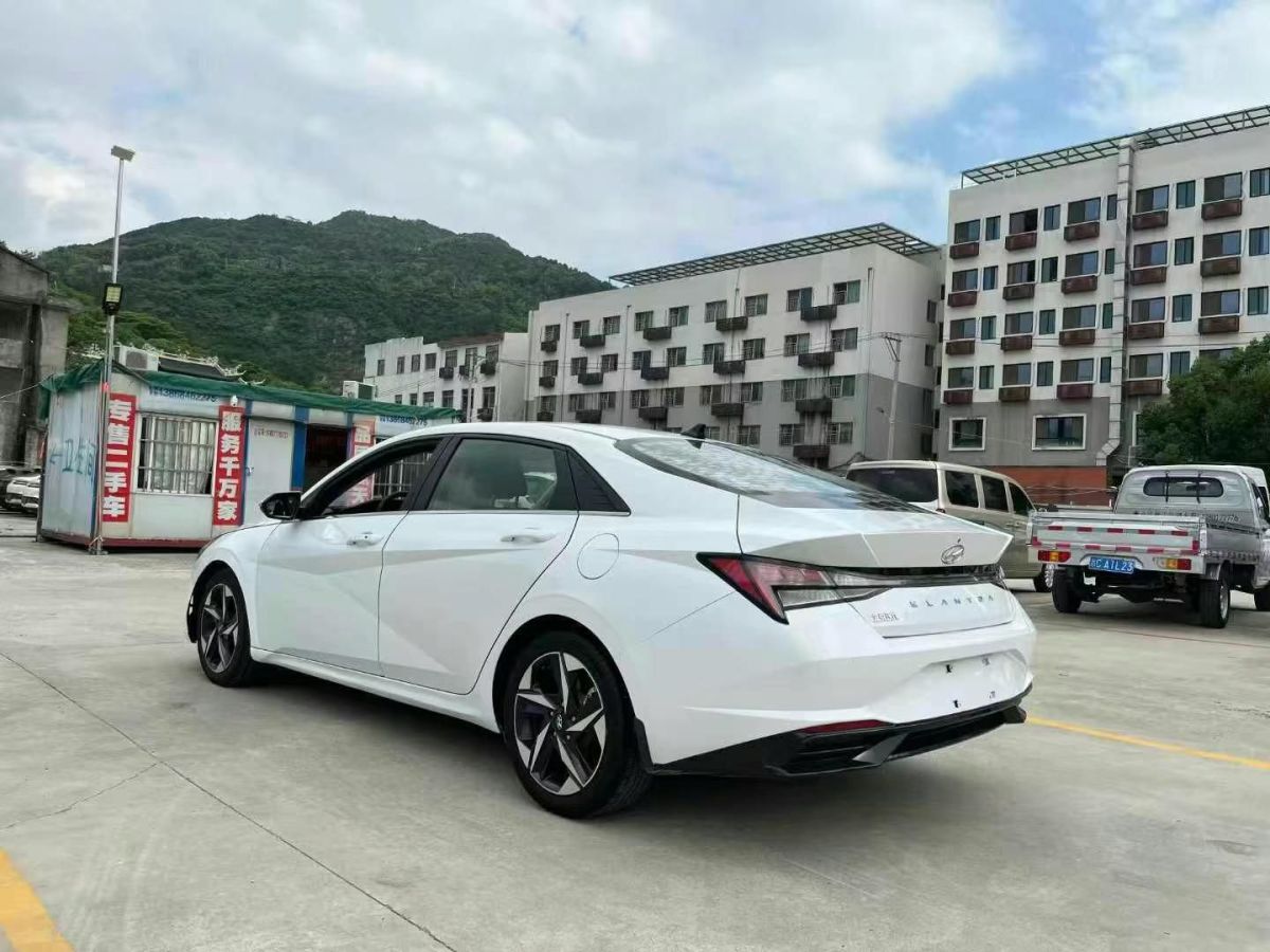 現(xiàn)代 伊蘭特  2021款 1.5L GLS領(lǐng)先版圖片