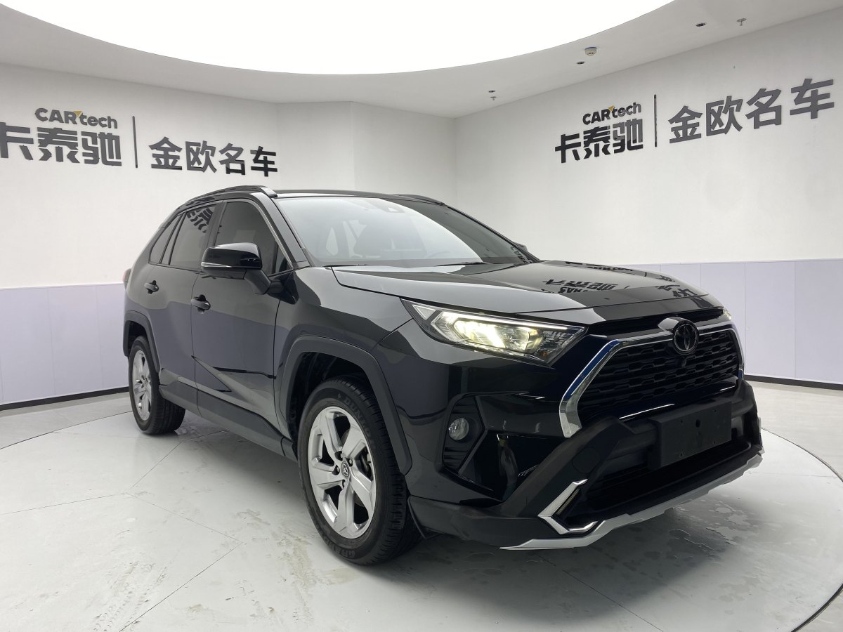 豐田 RAV4  2018款 榮放 2.0L CVT兩驅風尚版圖片