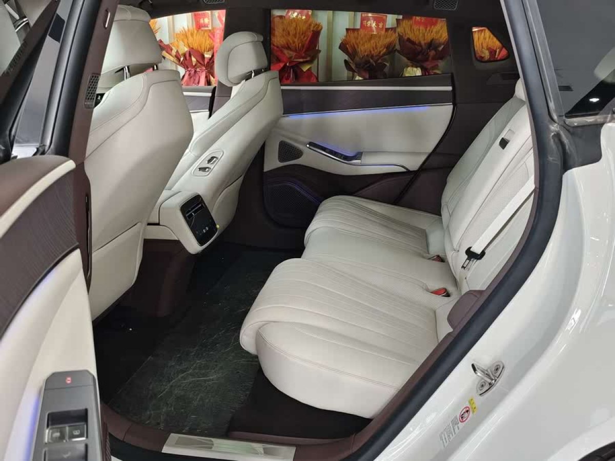 騰勢 騰勢Z9GT  2024款 1100四驅(qū)Ultra版圖片
