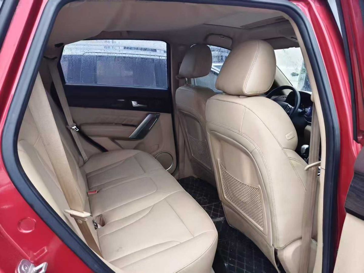 哈弗 H2  2014款 1.5T 手動四驅(qū)尊貴版圖片