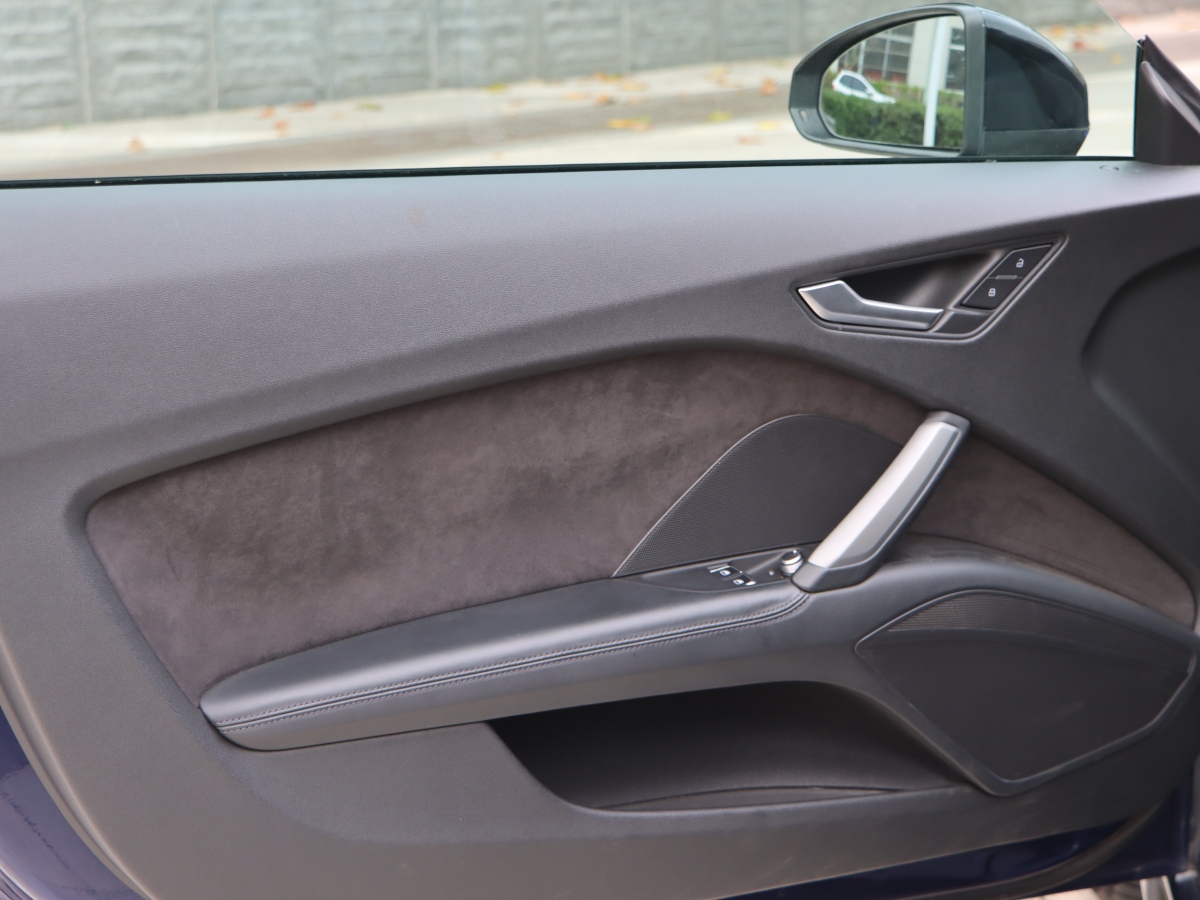 2015年7月奧迪 奧迪TT  2015款 TT Coupe 45 TFSI quattro