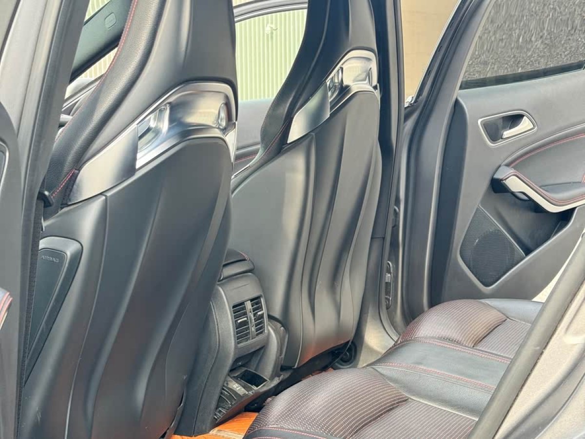 奔馳 奔馳GLA AMG  2015款 AMG GLA 45 4MATIC圖片