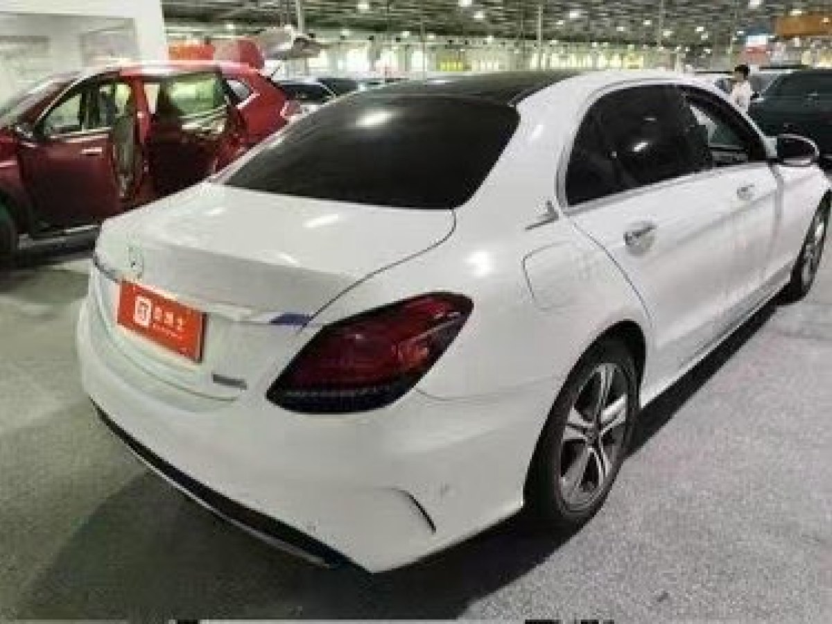 奔馳 奔馳C級(jí)  2021款 C 260 L 運(yùn)動(dòng)版圖片