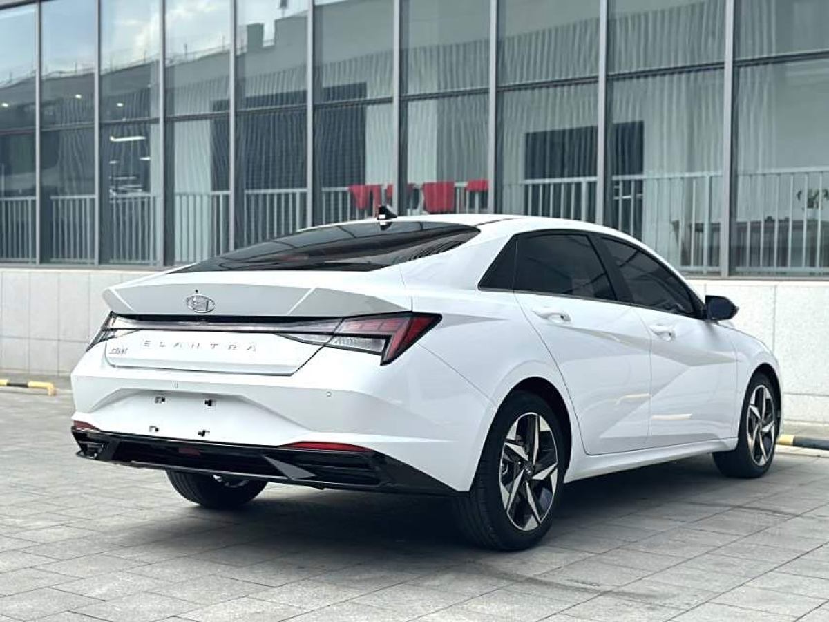 現(xiàn)代 伊蘭特  2021款 1.5L LUX尊貴版圖片