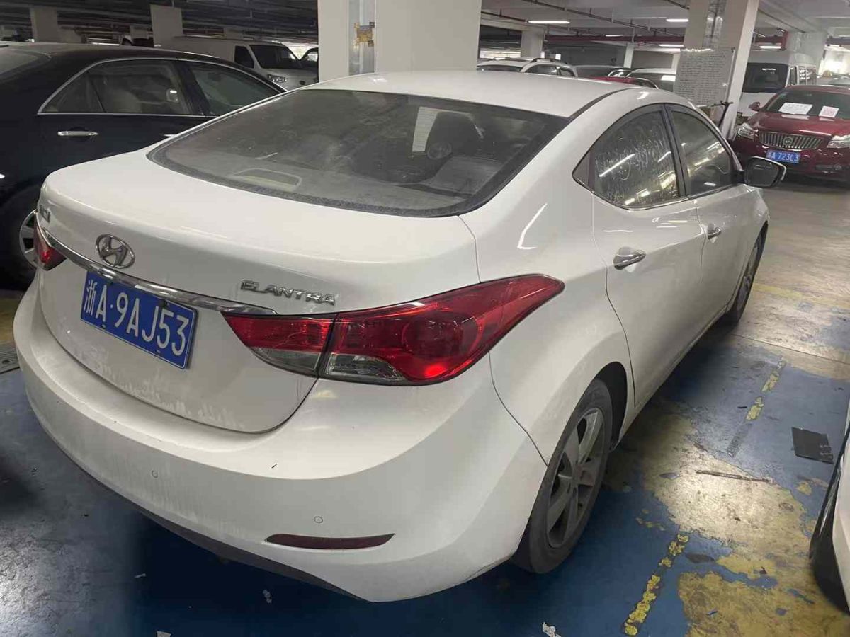 現(xiàn)代 朗動  2013款 1.6L 自動領(lǐng)先型圖片