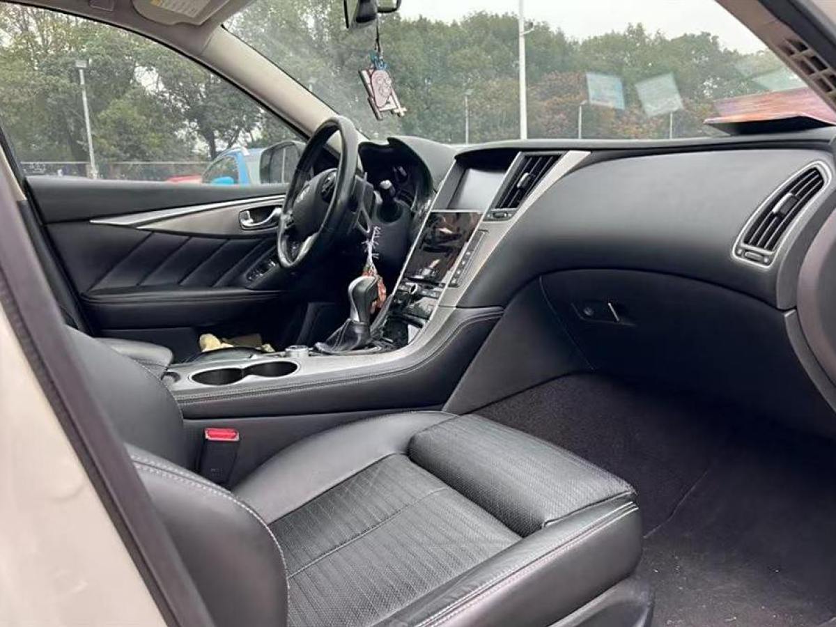 英菲尼迪 Q50  2014款 2.0T 豪華運動版圖片