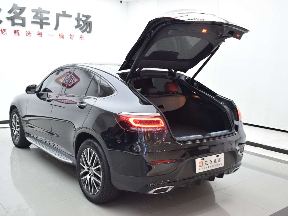 奔馳 奔馳GLC  2023款 改款 GLC 260 4MATIC 轎跑SUV圖片