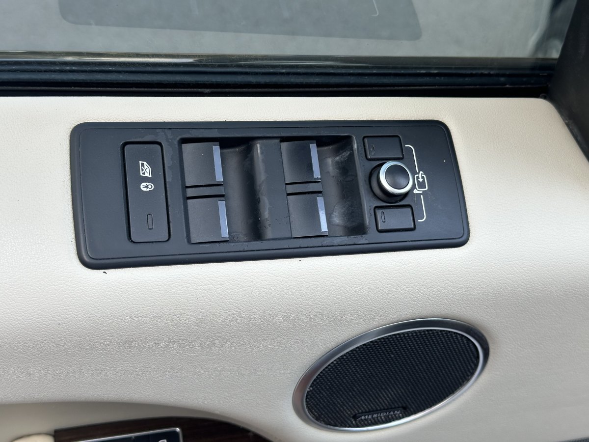 2016年7月路虎 攬勝運動版  2016款 3.0 V6 SC HSE DYNAMIC