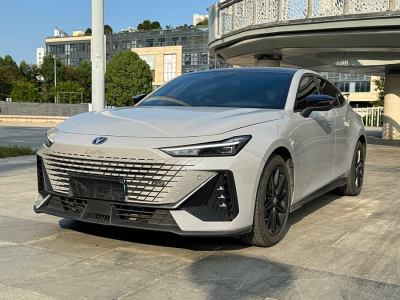 2022年9月 長(zhǎng)安 長(zhǎng)安UNI-V 1.5T 卓越型圖片