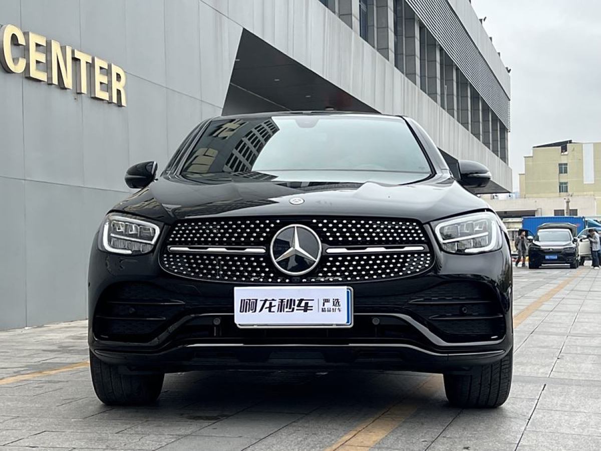 奔馳 奔馳GLC  2023款 改款 GLC 260 4MATIC 轎跑SUV圖片