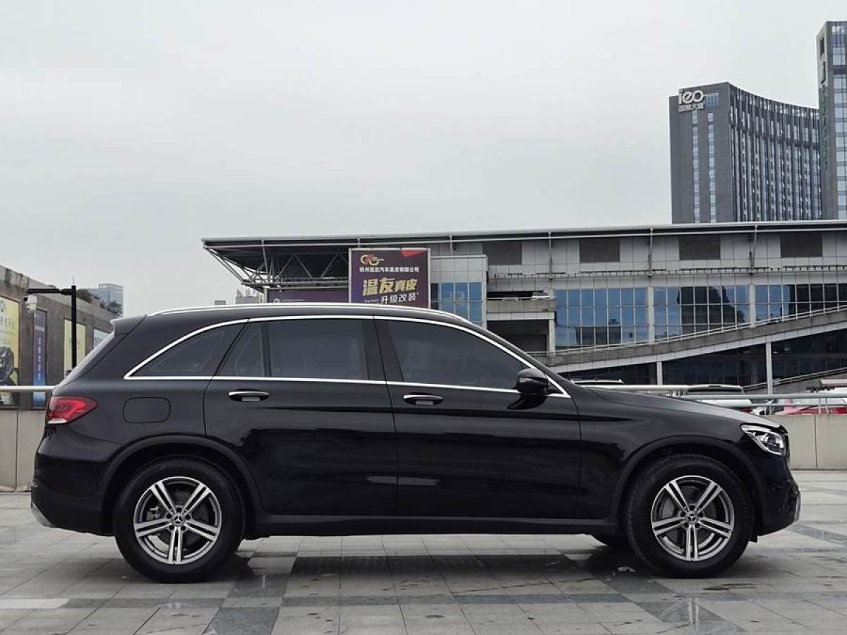 2021年1月奔馳 奔馳GLC  2021款 GLC 260 L 4MATIC 動(dòng)感型