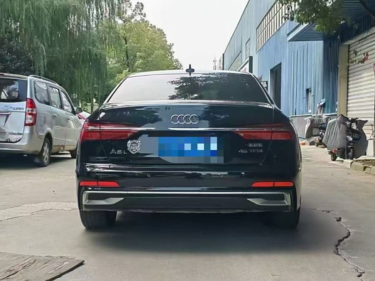 奧迪 奧迪A6L  2023款 改款 45 TFSI 臻選動感型圖片