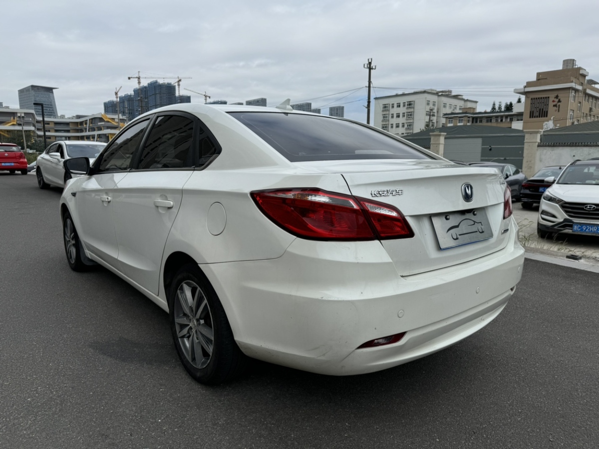 長安 逸動  2015款 1.6L 自動豪華型圖片