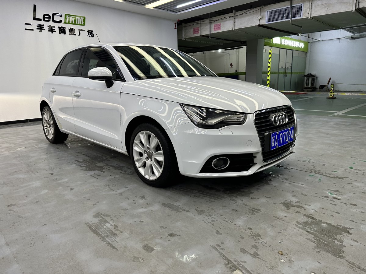 奧迪 奧迪A1  2014款 30 TFSI Sportback時(shí)尚型圖片