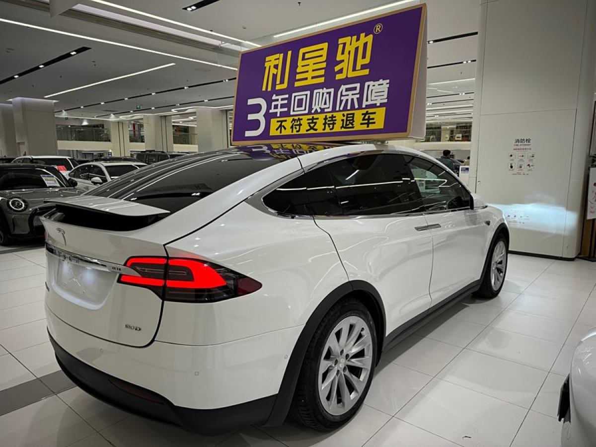 特斯拉 Model X  2016款 Model X 90D圖片