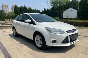 ?？怂?福特 兩廂經(jīng)典 1.8L 自動(dòng)酷白典藏版