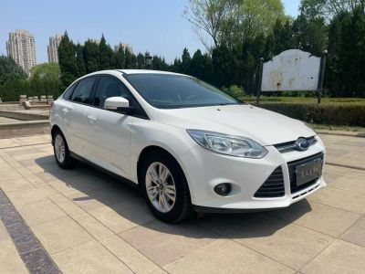 2014年1月 福特 ?？怂?兩廂經(jīng)典 1.8L 自動(dòng)酷白典藏版圖片