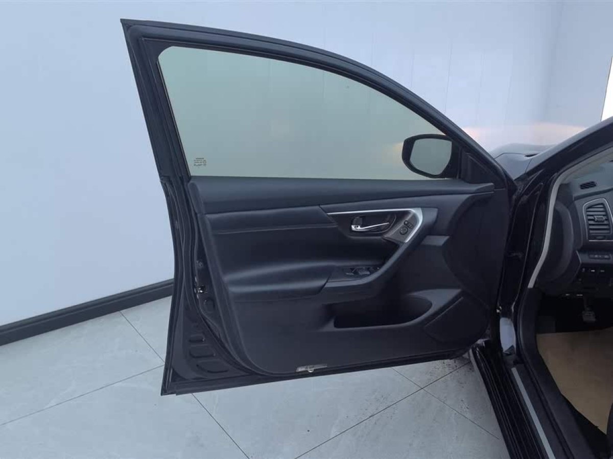 日產(chǎn) 天籟  2013款 2.0L XL舒適版圖片