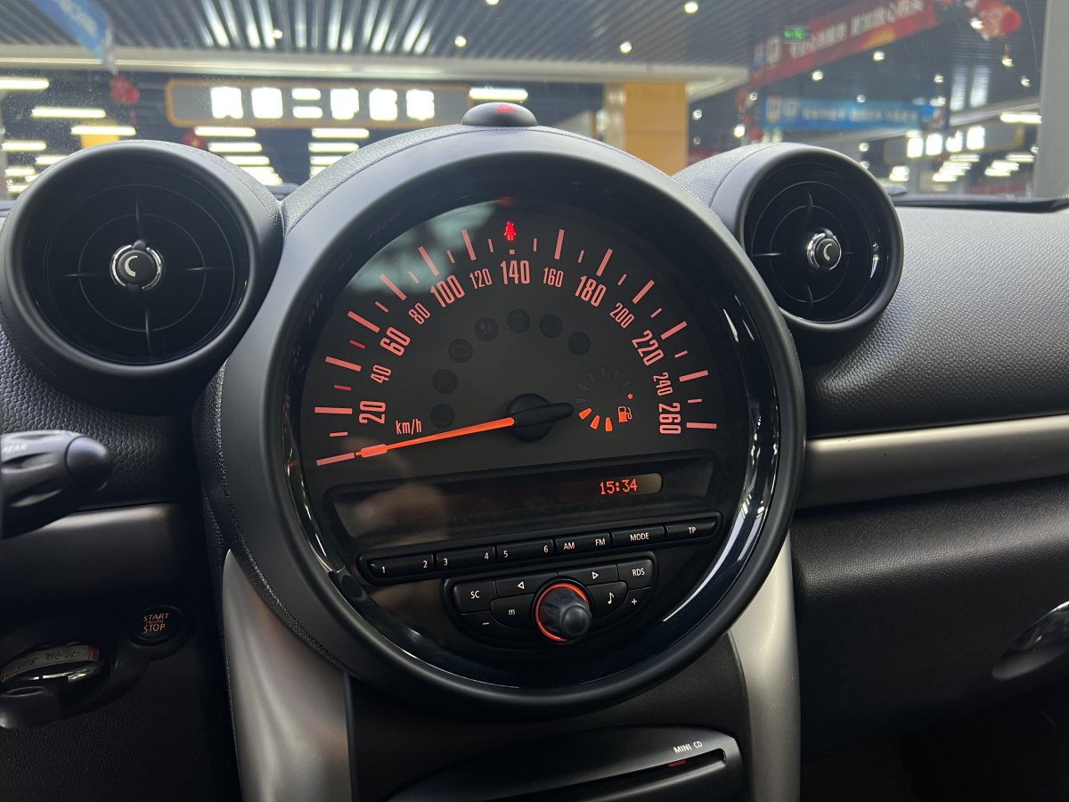 2015年10月MINI COUNTRYMAN  2014款 1.6T COOPER ALL4 Fun